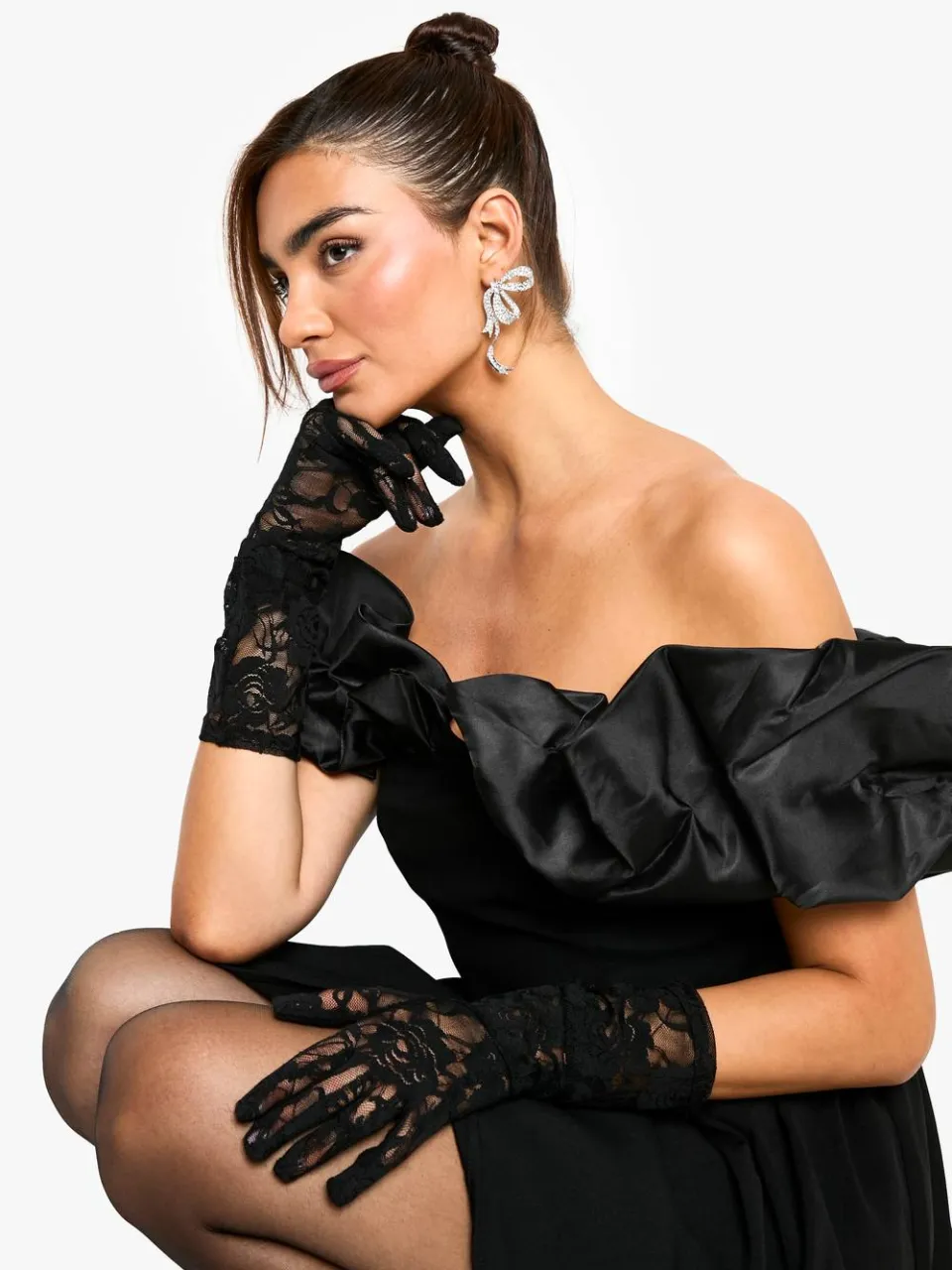 boohoo Dames Extreme Taffeta Ruffle Bardot Gestructureerde Skaterjurk zwart, foto 3