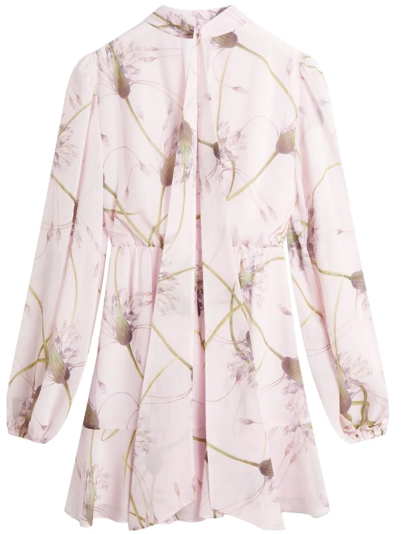 Ted Baker Arakas Bedrukte Jurk Met Lange Mouwen En Strik Bij De Hals In Lichtroze Lichtgrijs