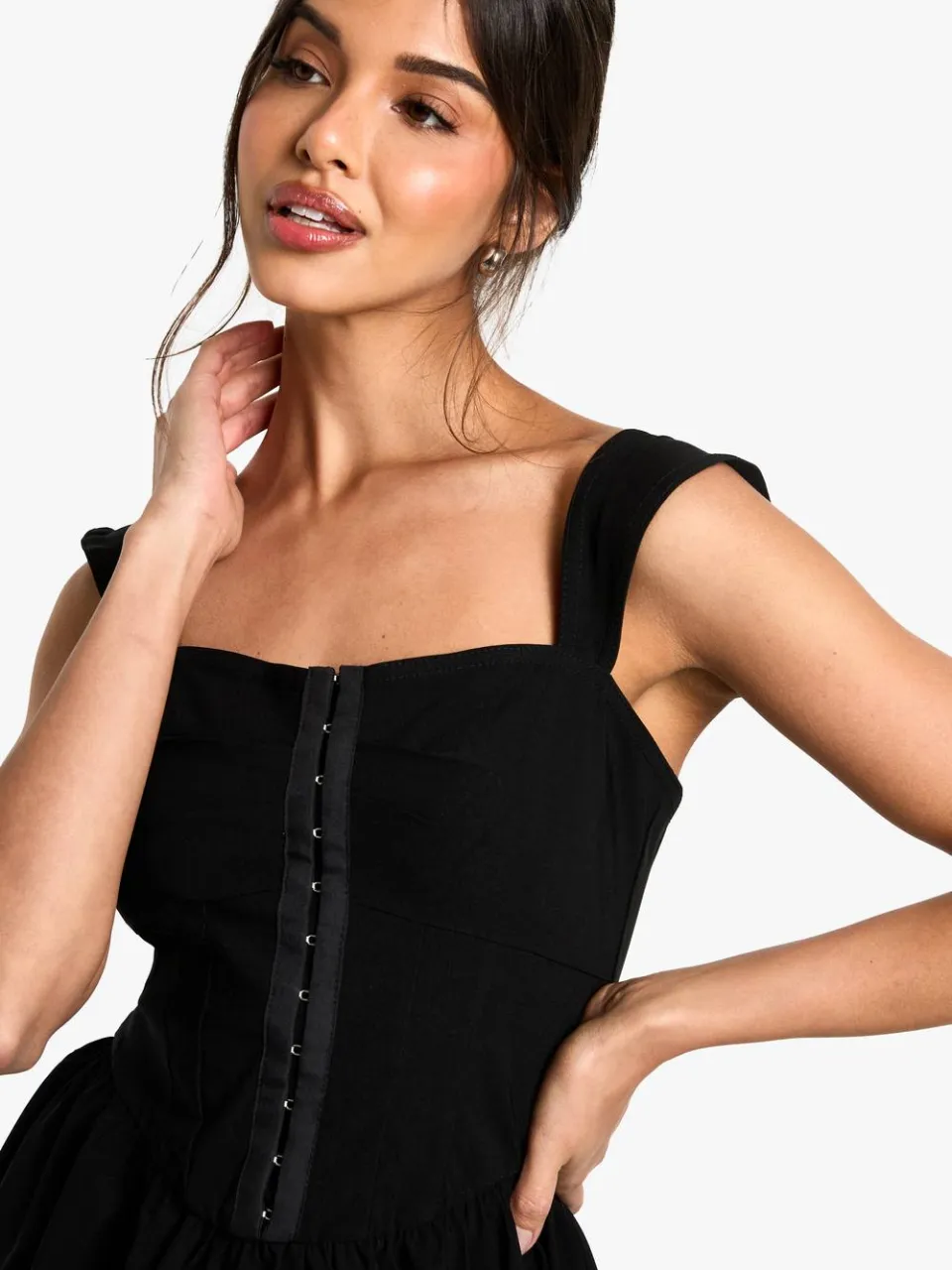 boohoo Dames Hook & Eye Detail Strappy Mini Jurk zwart, foto 3