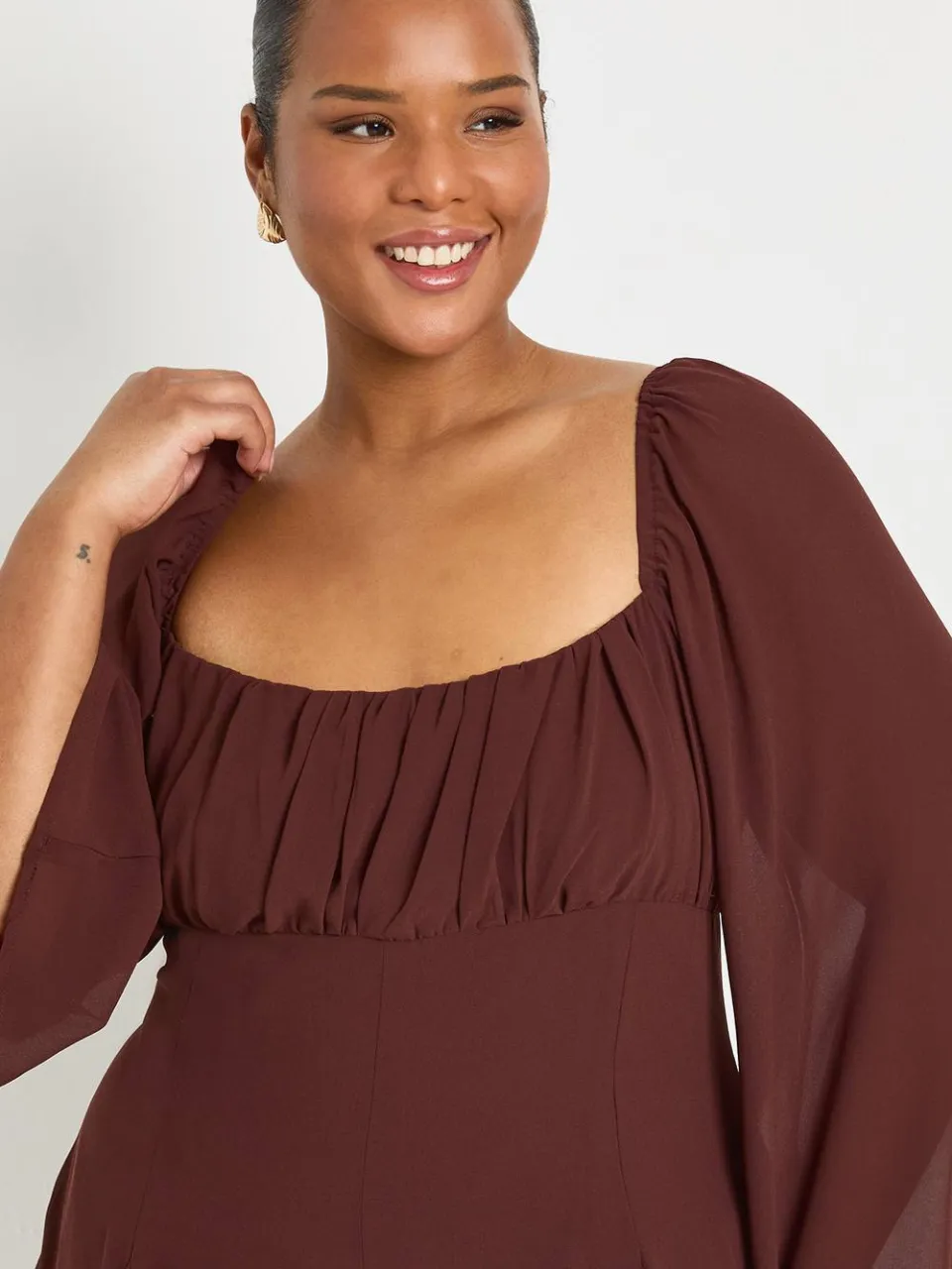 boohoo Dames Plus Chiffon Godet Skater chocoladebruin, foto 4