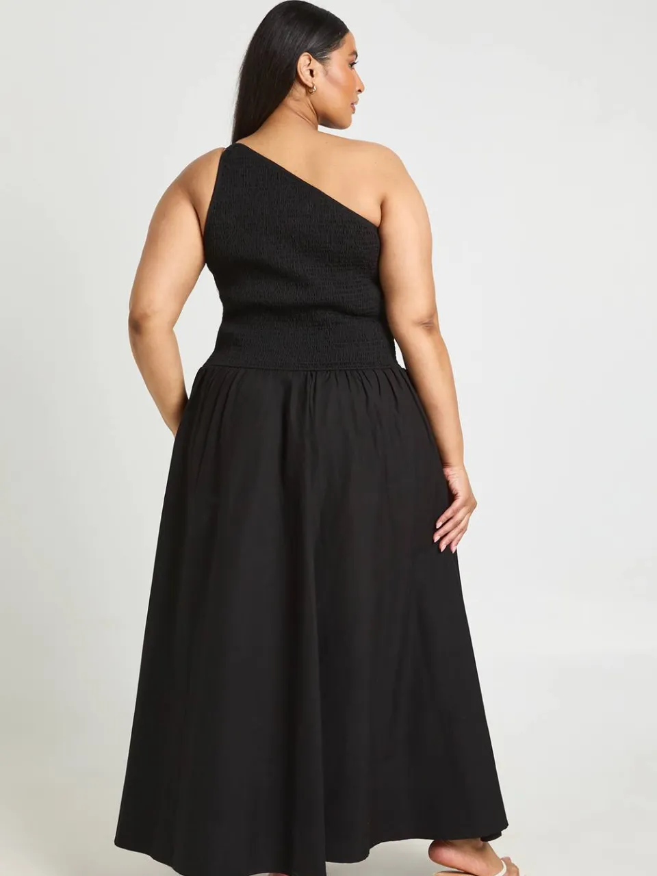 boohoo Dames Plus Asymmetrische Maxi-jurk Met Gerimpelde Body En Éen Schouder zwart, foto 2