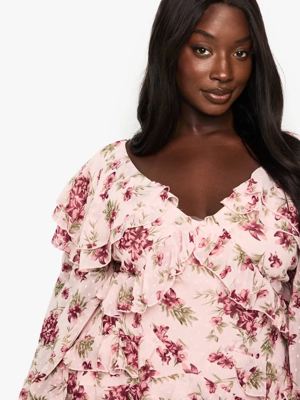 boohoo Dames PLUS FLORALE CHIFFON MINI-JURK MET RUCHES roze, foto 4
