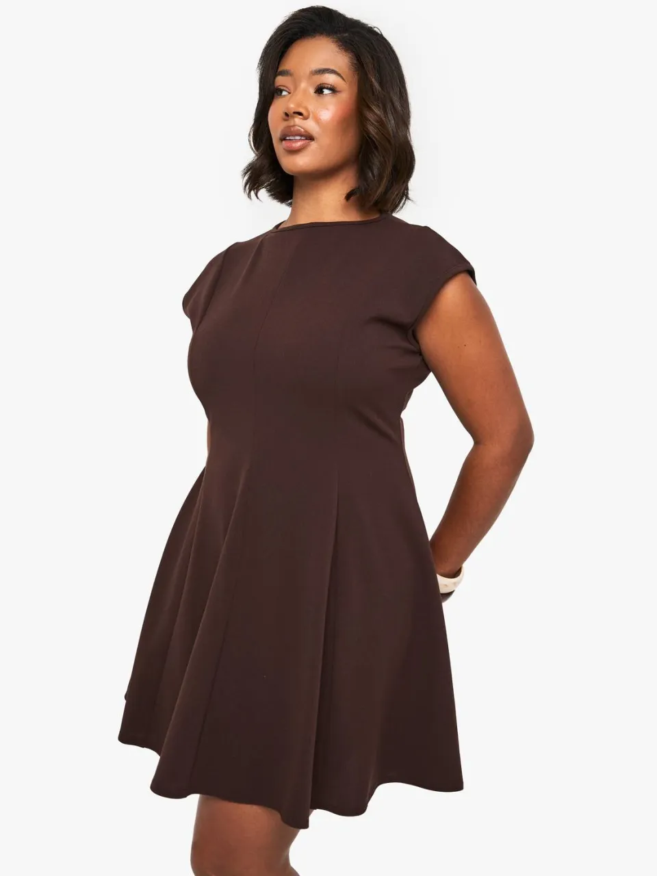 boohoo Dames Plus gepaneerde volume schaatsjurk chocoladebruin, foto 2