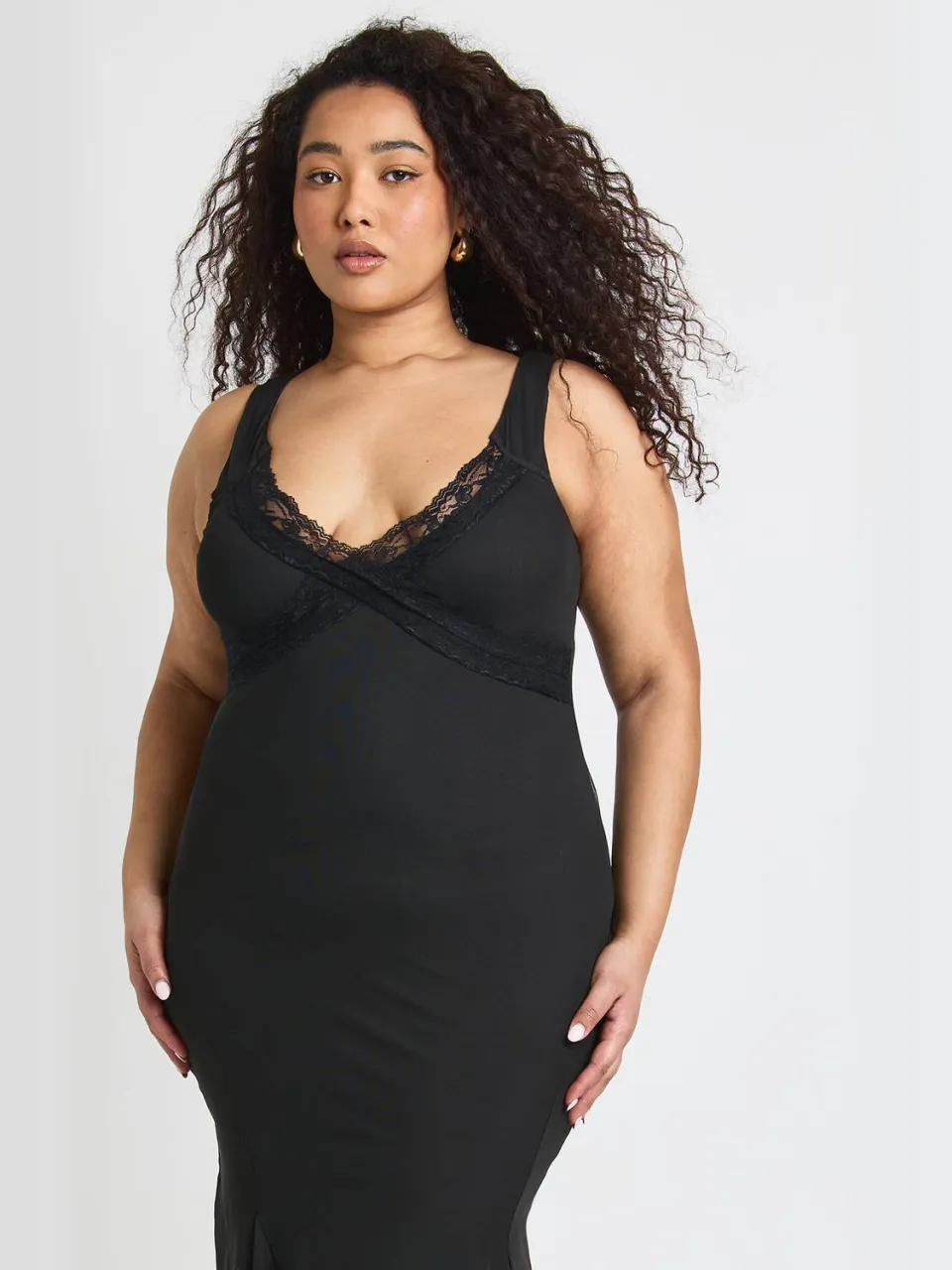 boohoo Dames Plus Kanten Slip Jurk zwart, foto 4