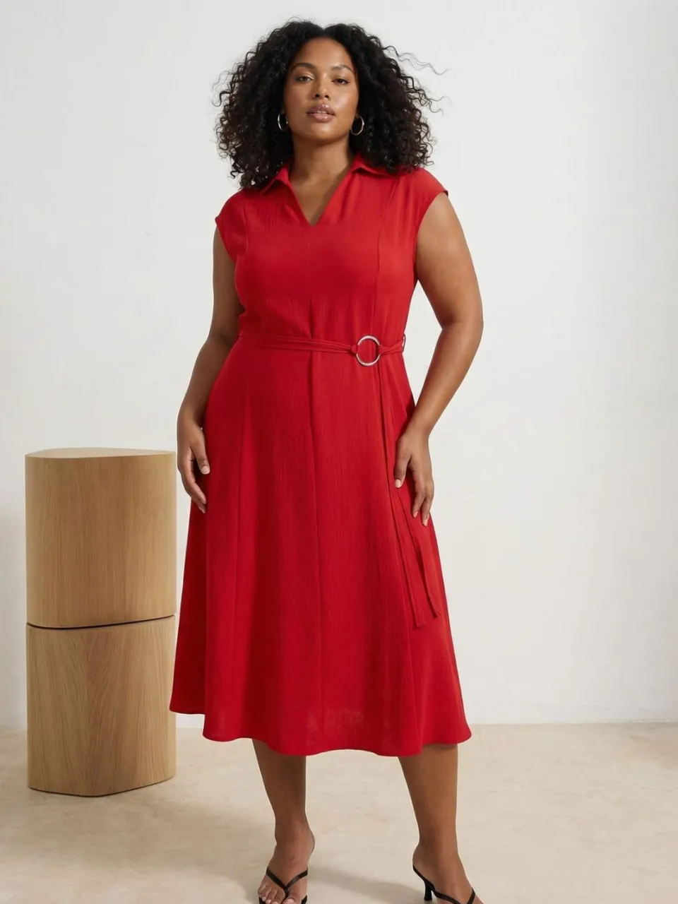 Trendyol Curve Dames Rood Effen Maxi Mouwloos Casual Recht Grote maten Jurk