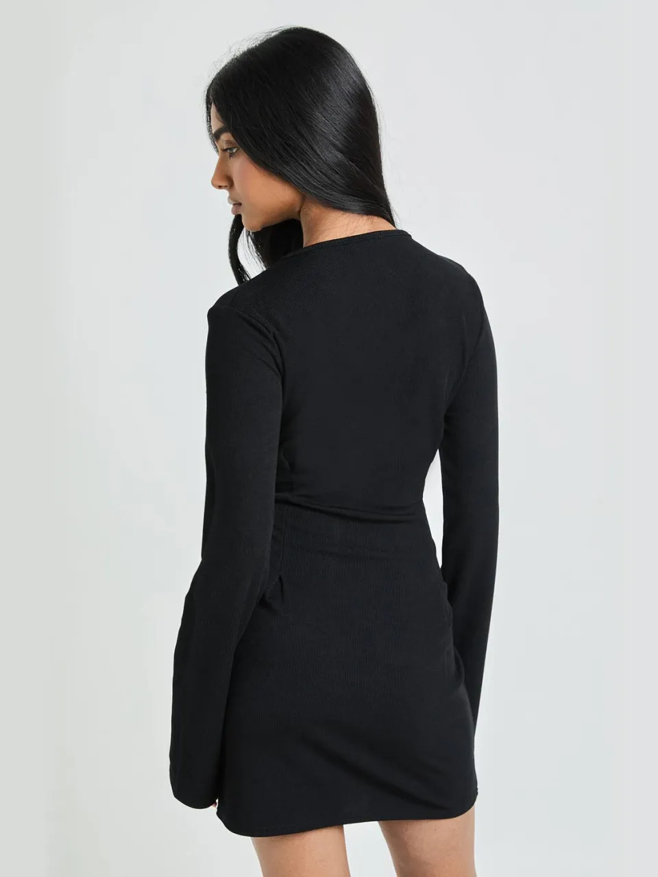 boohoo Dames Geribbelde Jurk Met Lange Mouwen En Getailleerde Taille zwart, foto 2