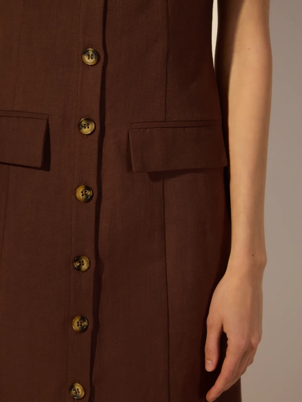 Trendyol TRENDYOLMİLLA Dames Bruin Effen Kort / Mini Mouwloos Casual Blousejurk Jurken, foto 2