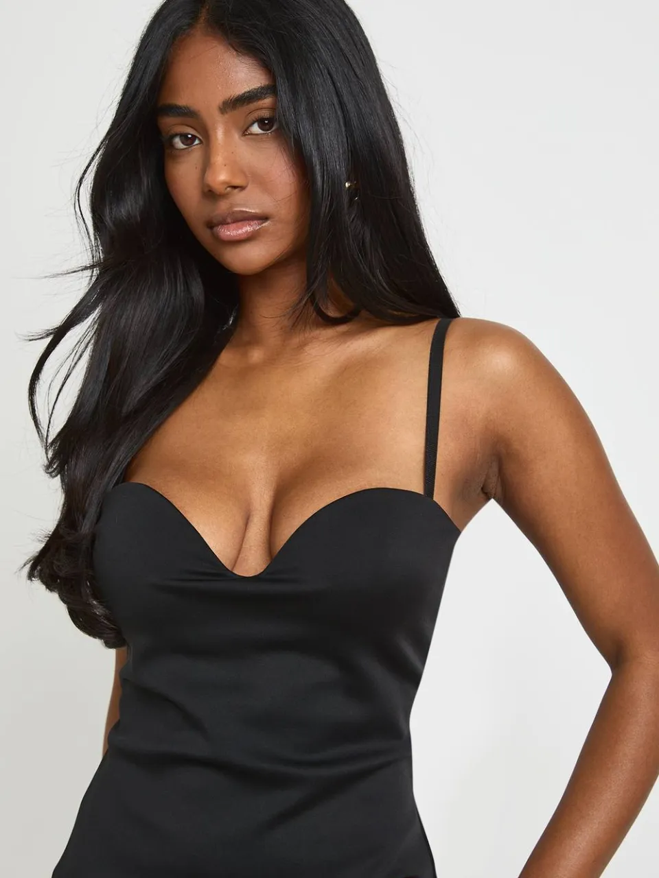 boohoo Dames Sculpt Bandjes Mini Jurk zwart, foto 4