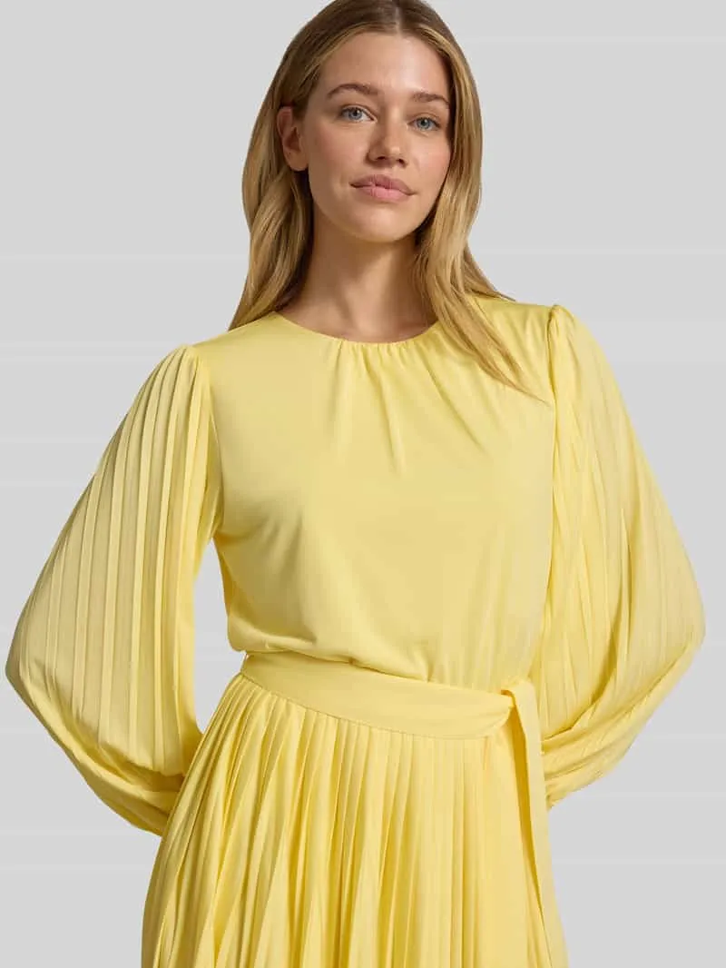 GUIDO MARIA KRETSCHMER WOMAN cocktailjurk met plissévouwen model 'Celina' lichtgeel, foto 5
