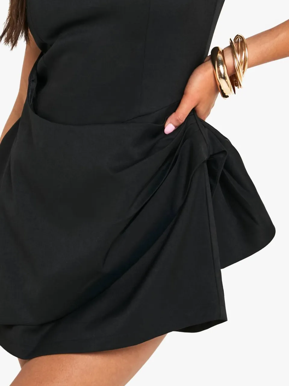 boohoo Dames Petite Tailored Cowl Detail Wrap Mini Jurk zwart, foto 4