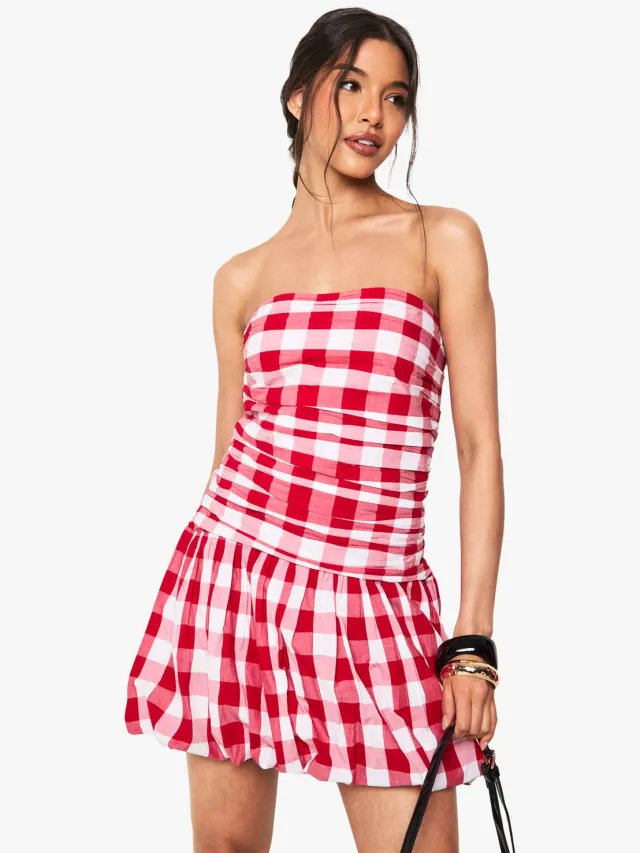 boohoo Dames Gingham Puffball Bandeau Mini Jurk rood, foto 2