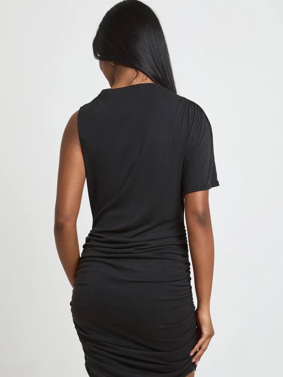 boohoo Dames Geplooid One-shoulder T-shirt Jurk zwart, foto 3