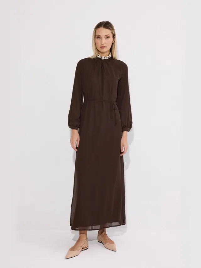 TOUCHÉ PRIVÉ Hooggesloten chiffon jurk - Donkerbruin - Dames