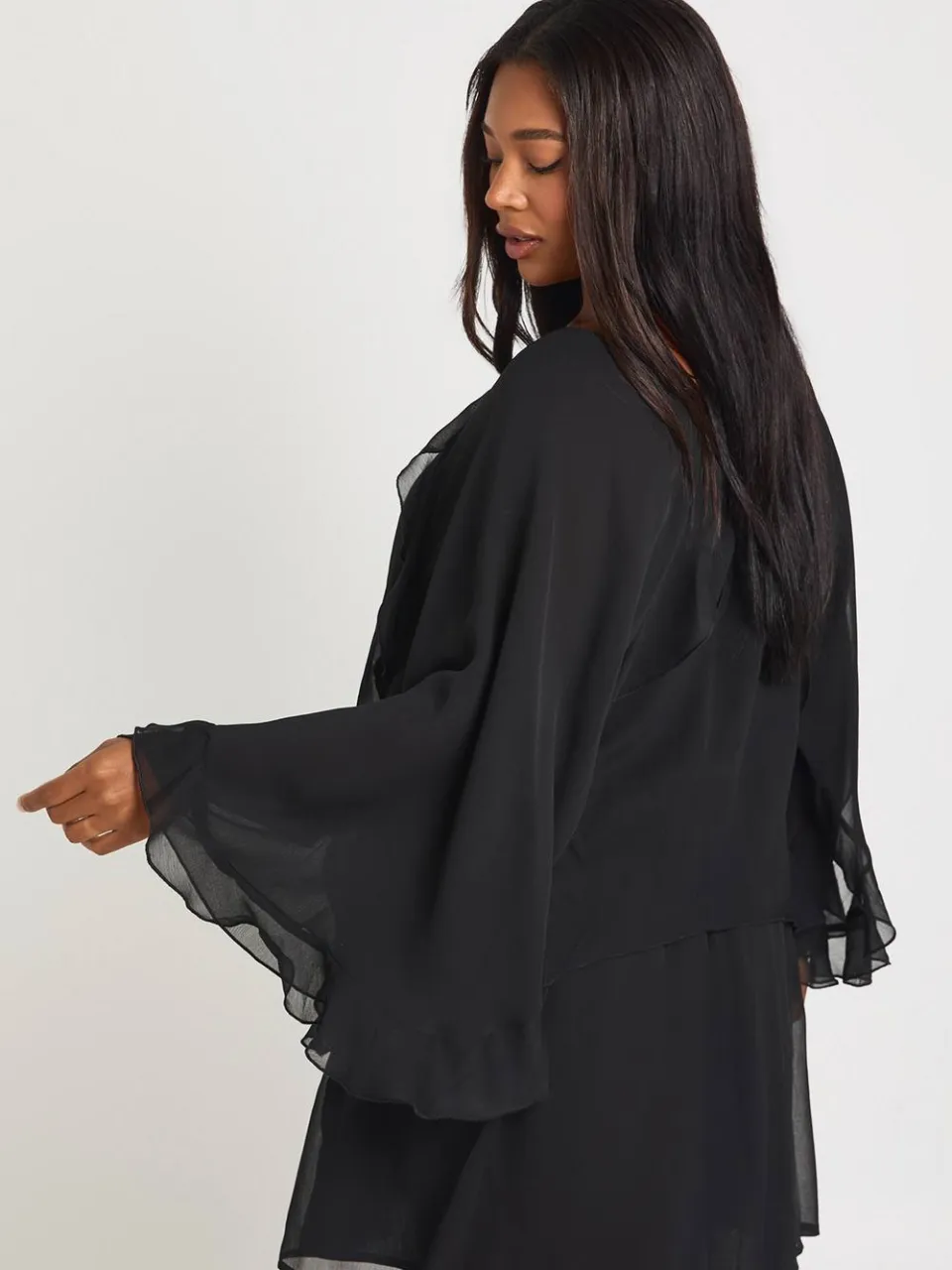 boohoo Dames Plus Chiffon Ruches Smock Jurk zwart, foto 3