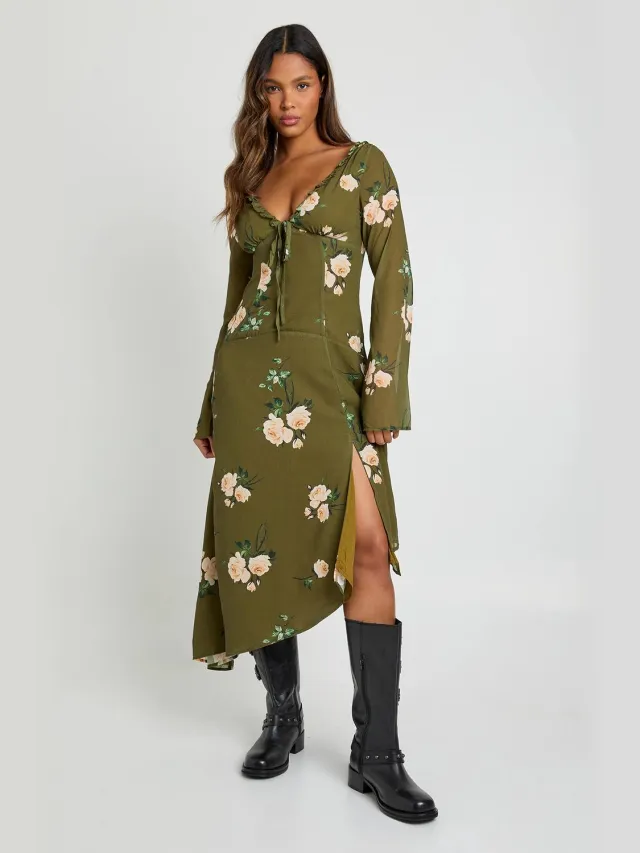 boohoo Dames Bloemige asymmetrische midaxi-jurk met uitlopende mouwen Groente