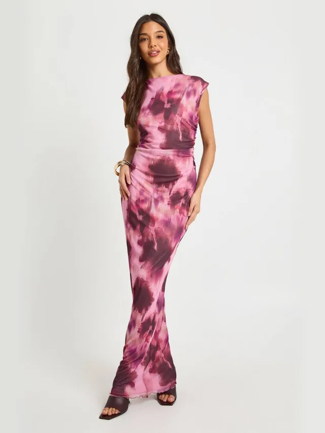 boohoo Dames Wazig Bloemenprint Getailleerde Mesh Maxi Jurk Bordeaux Rood