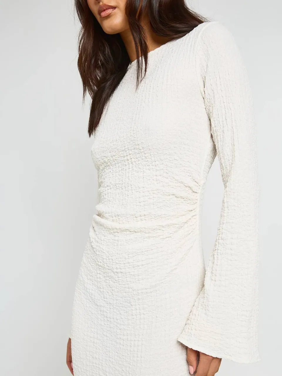 boohoo Dames Getextureerde Maxi-jurk Met Open Rug En Uitlopende Mouwen ivoor, foto 3
