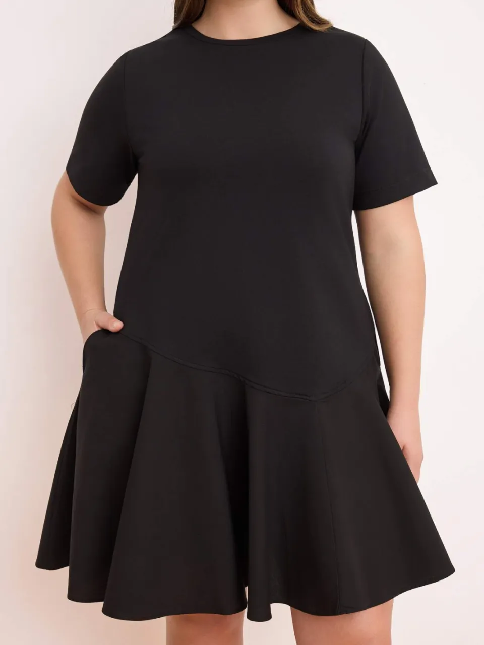 Trendyol Curve Dames Zwart Effen Kort / Mini Kort Casual Recht Grote maten Jurk, foto 2