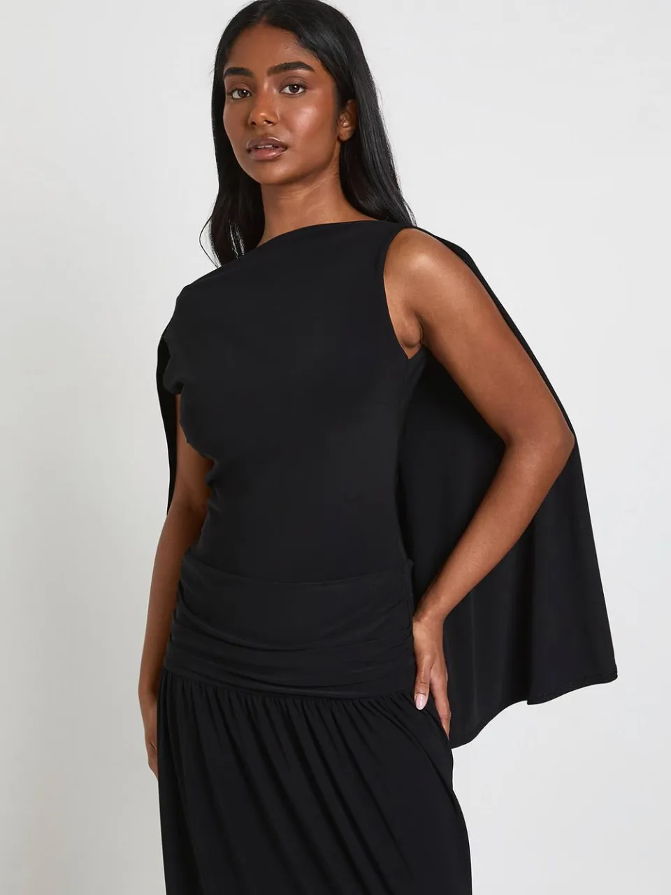 boohoo Dames Maxi Jurk Met Cape Detail En Verlaagde Taille zwart, foto 3