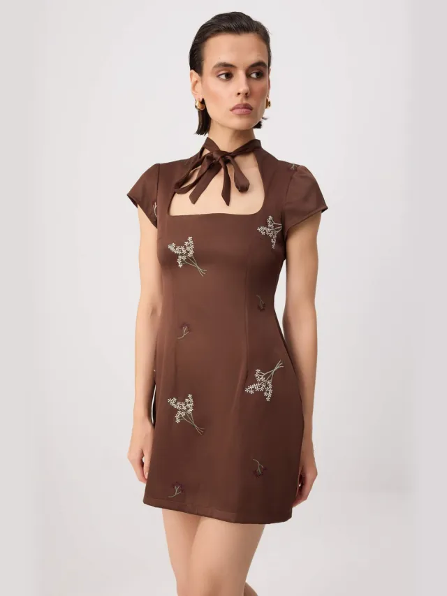 Trendyol TRENDYOLMİLLA Dames Bruin Geborduurd Kort / Mini Kort Recht Jurken