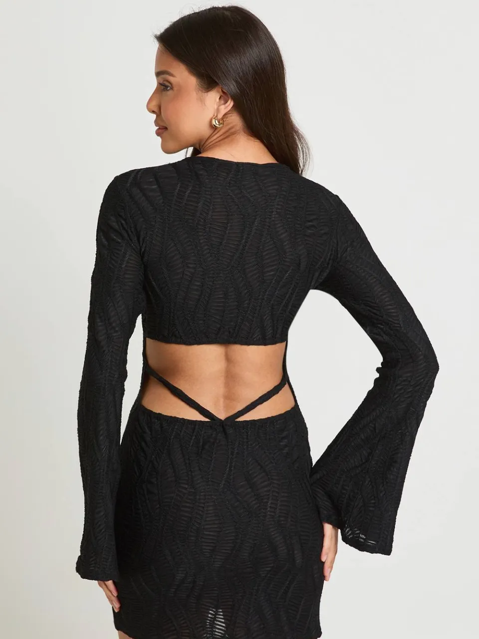 boohoo Dames Gestructureerde Mini-jurk Met Wijd Uitlopende Mouwen En Open Rug zwart, foto 3