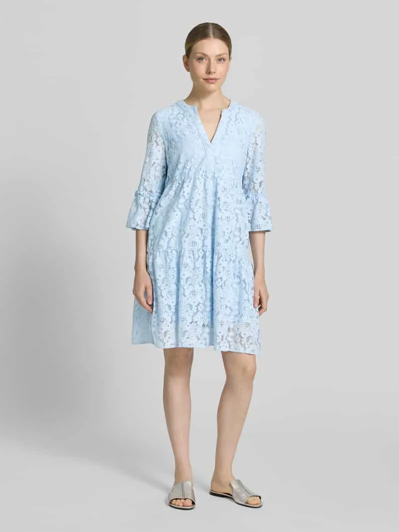 Vero Moda loose fit kanten jurk van katoenmix model 'HONEY' lichtblauw, foto 4