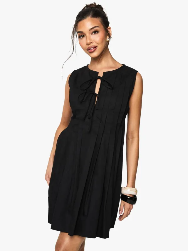 boohoo Dames Katoenen popeline geplooide swingjurk Zwart