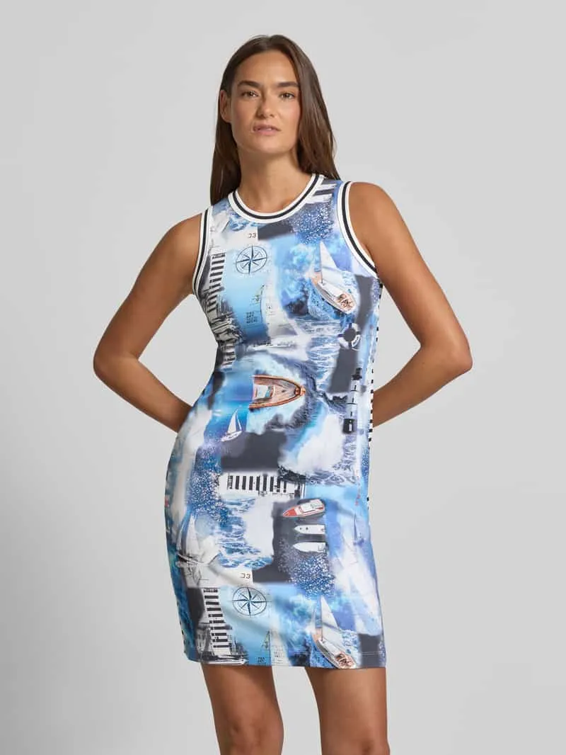 Marc Cain Knie-lange jurk in all-over look Hemelsblauw