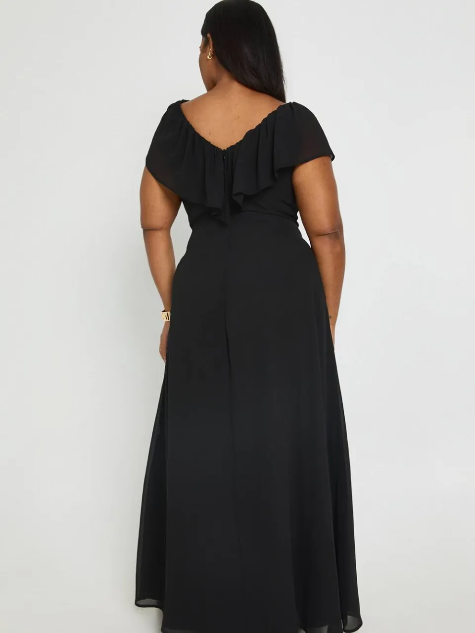 boohoo Dames Plus Chiffon Ruches Plunge Maxi Jurk zwart, foto 3