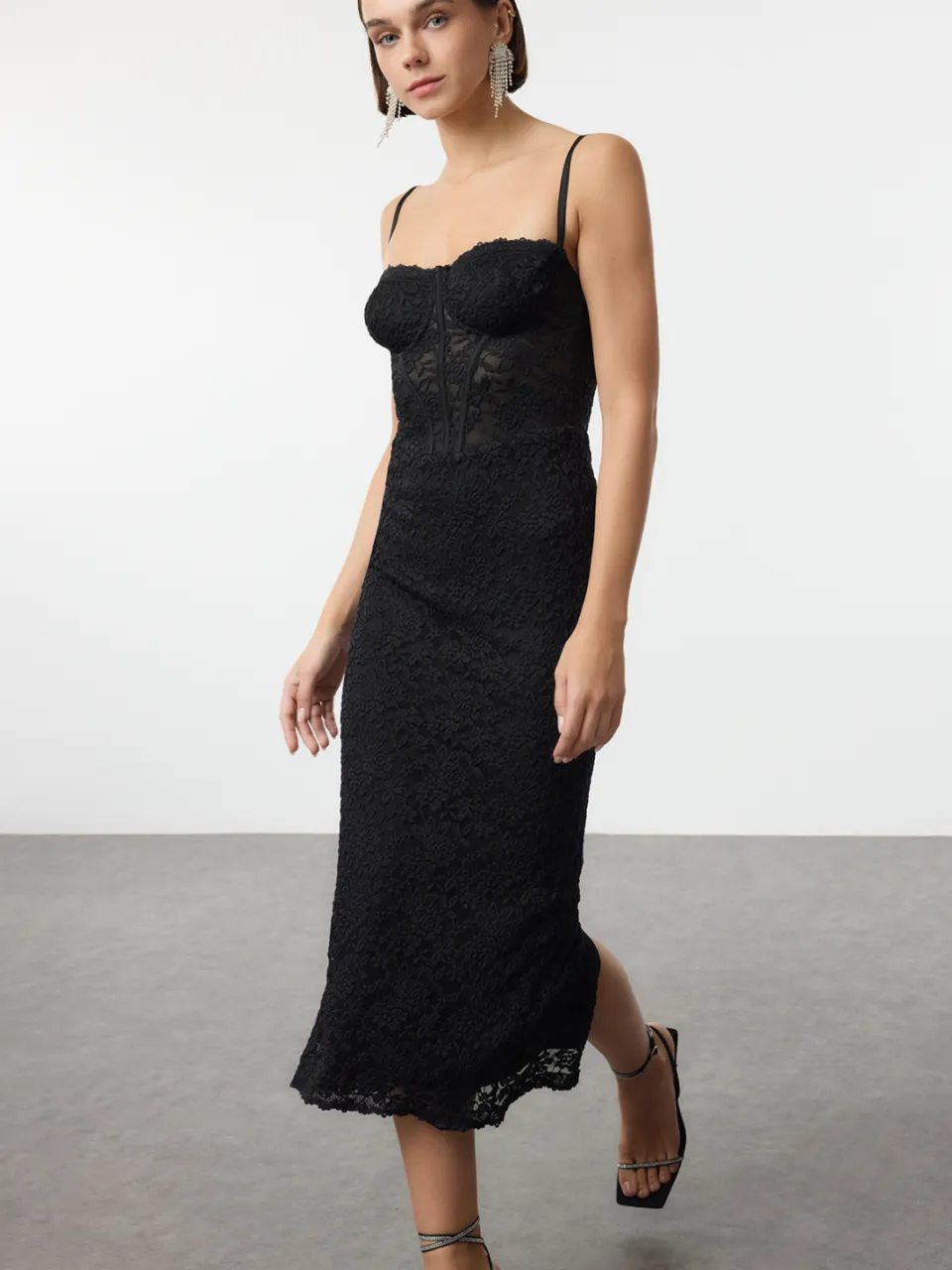 Trendyol TRENDYOLMİLLA Dames Zwart Effen Midi Mouwloos Stijlvol/Avond Bodycon Jurken, foto 2