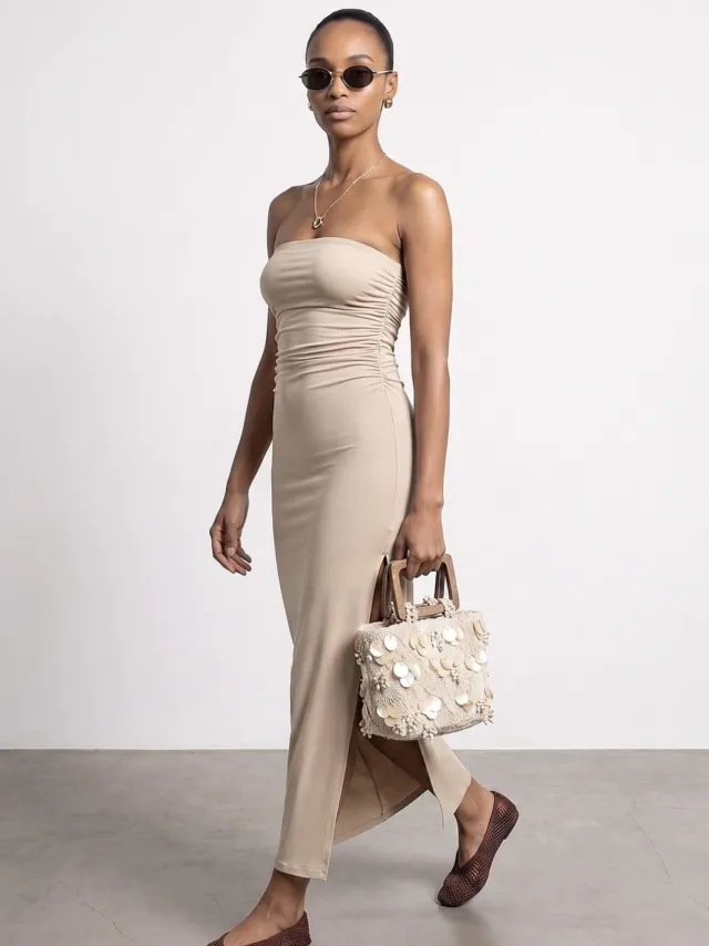 Dilvin Straploze aansluitende maxi-jurk met split Beige