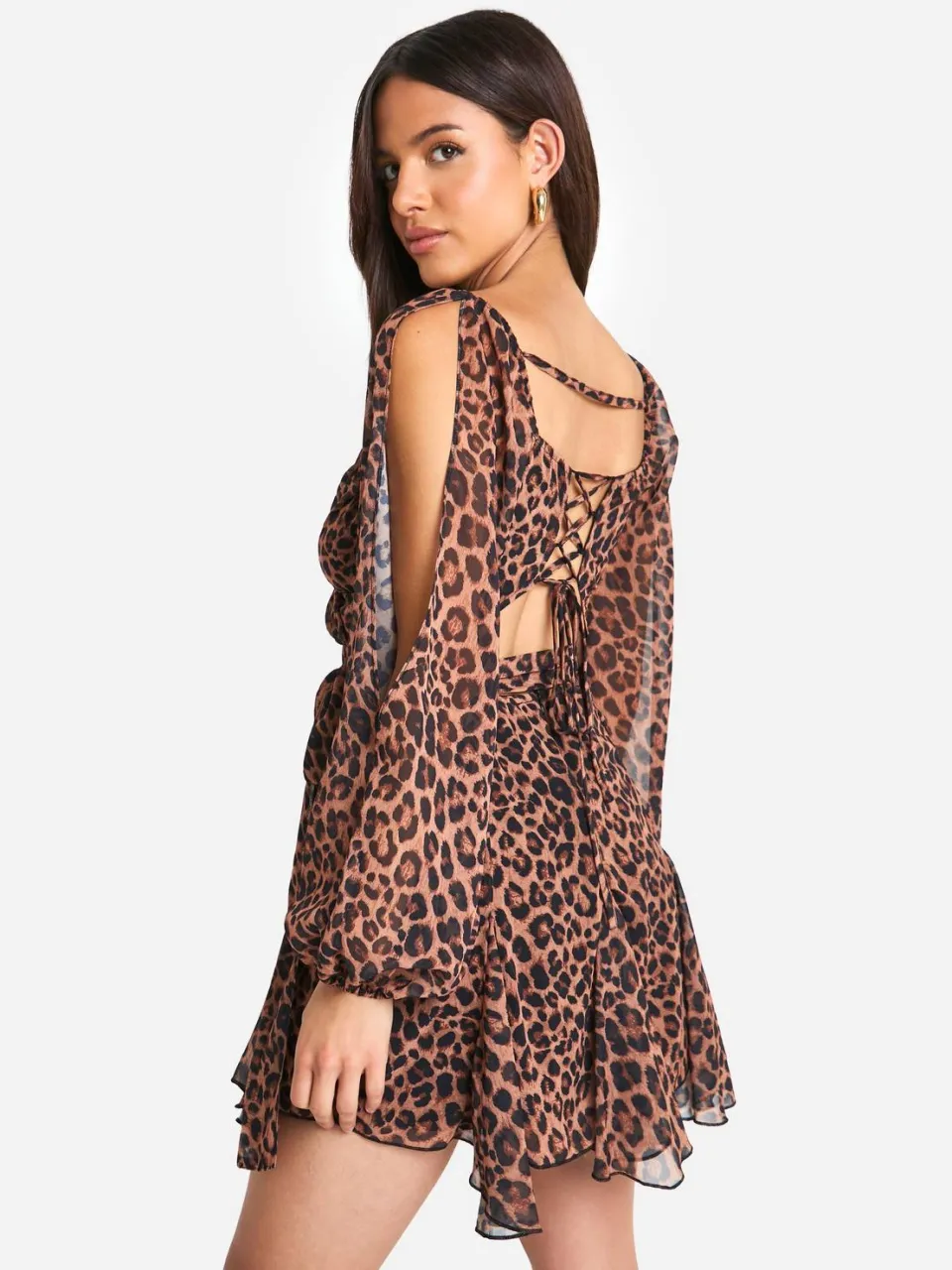 boohoo Dames Luipaard Chiffon Jurk met Kant in de Rug, Pofmouwen en Wrap Skater Silhouet bruin, foto 2
