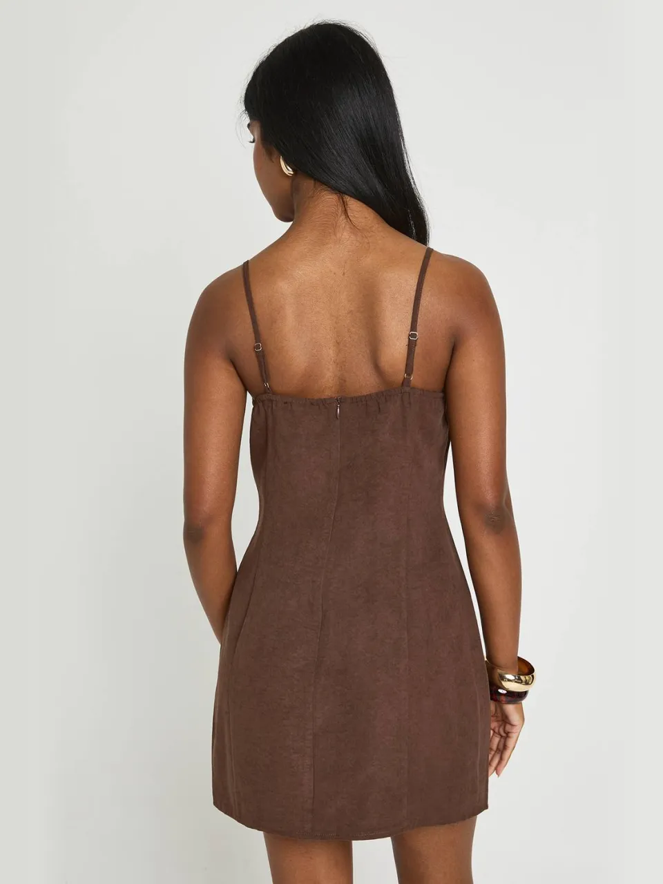 boohoo Dames Zacht Gestructureerde Geweven Mini Jurk Met Cup Details chocoladebruin, foto 2