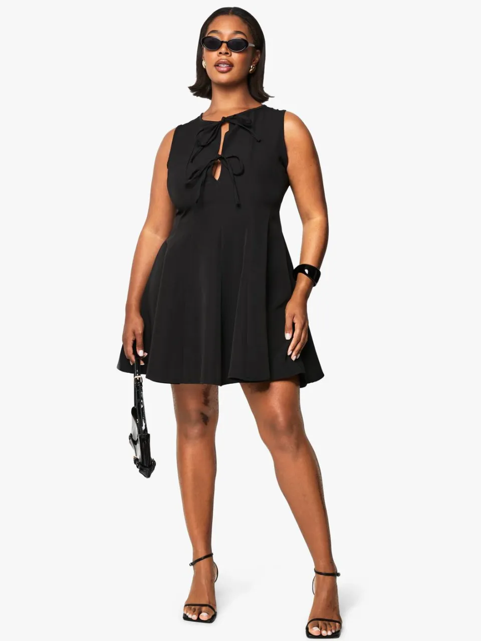 boohoo Dames PLUS MOUWLOZE SKATERJURK MET STRIKDETAIL zwart, foto 3