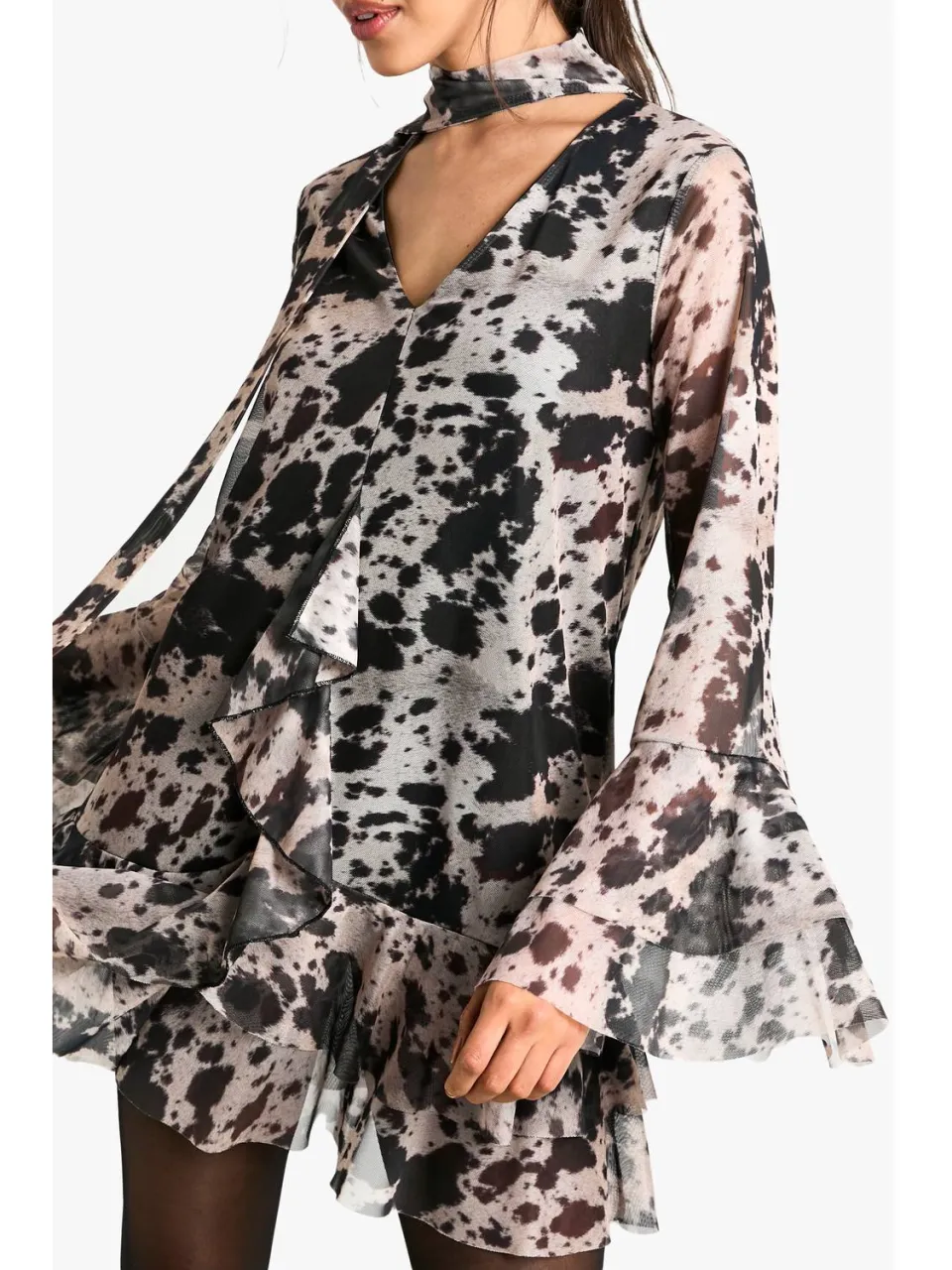 boohoo Dames Koeienprint Mesh Ruffle Mini Jurk multicolor, foto 4