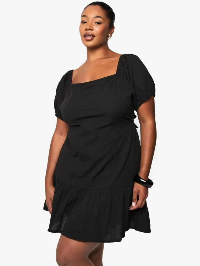 boohoo Dames PLUS LINNEN POEFMOUW MINI SKATERJURK Zwart