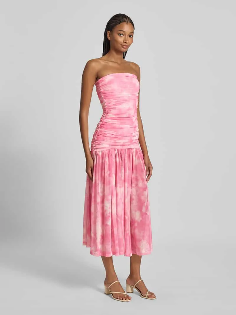 bardot Cocktailjurk in off shoulder-look, model 'SOLANA' roze, foto 3