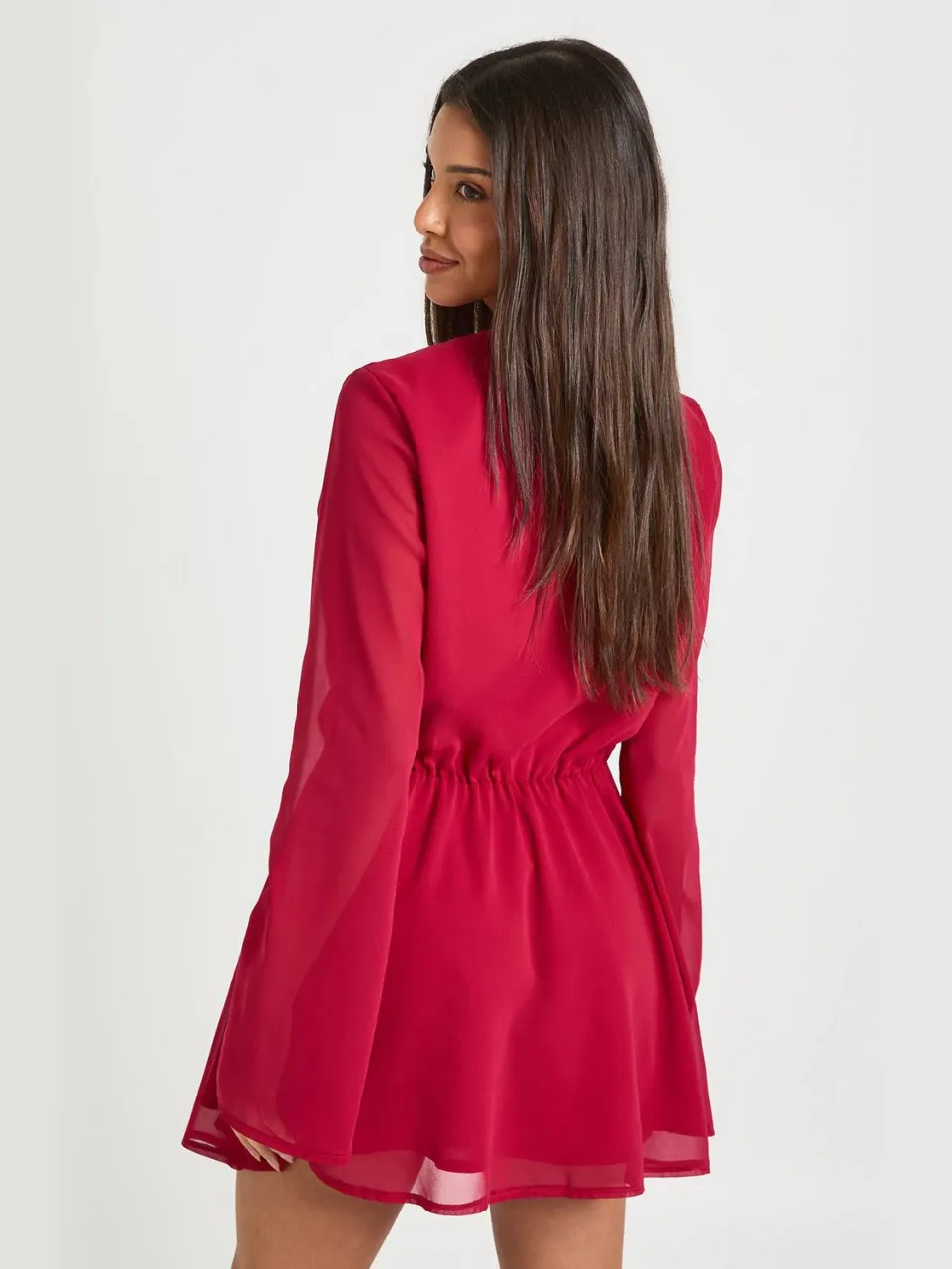 boohoo Dames Chiffon Diepe Cowl Mini Jurk framboos, foto 2