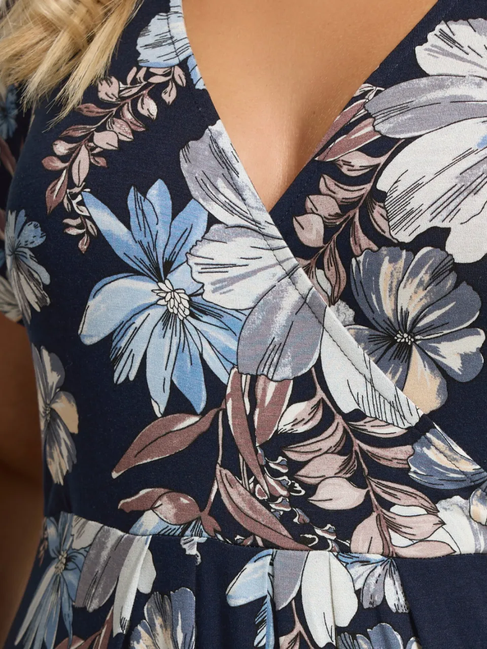 Yours Marineblauwe Wikkeljurk Met Bloemenprint, foto 5