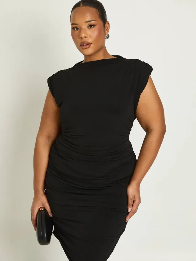 boohoo Dames Plus Slinky Mini-jurk met schoudervulling Zwart