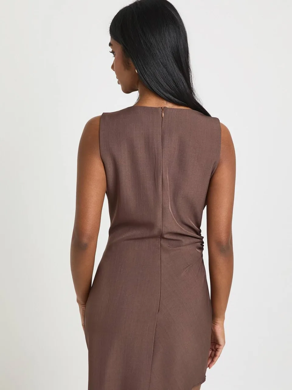 boohoo Dames O Ring Gerimpeld Detail Shift Jurk camel, foto 3