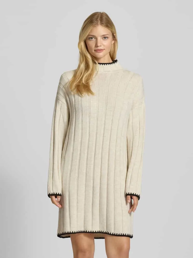 Only Comfort fit gebreide jurk met contrastdetails, model 'CHICK' Offwhite