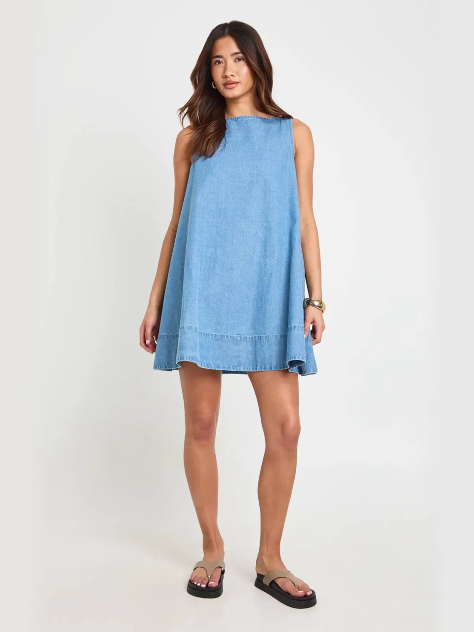 boohoo Dames Chambray Racer Swing Jurk Medium Gebleekt