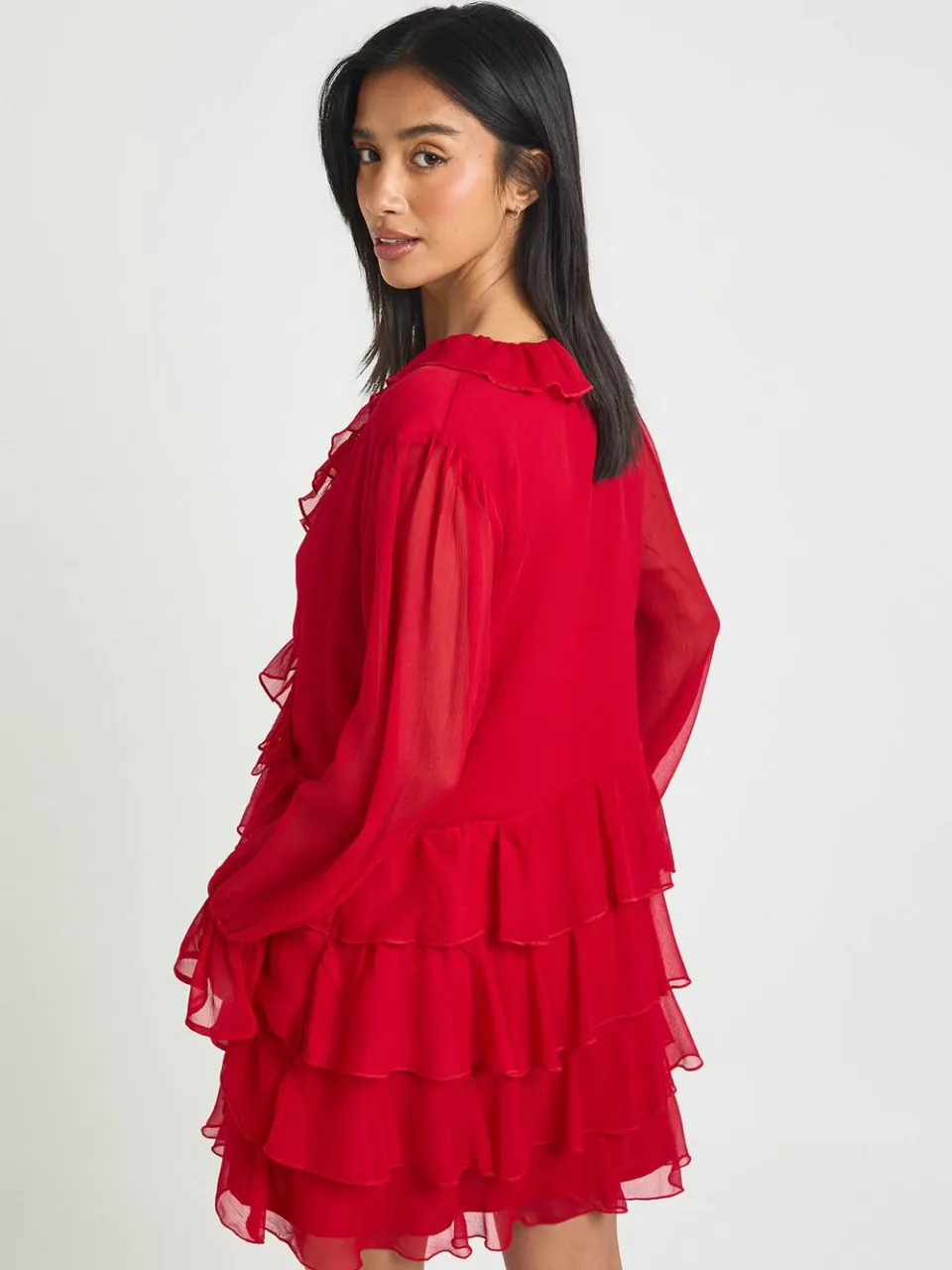boohoo Dames Petite Chiffon Mini Jurk met Ruffle Details rood, foto 2
