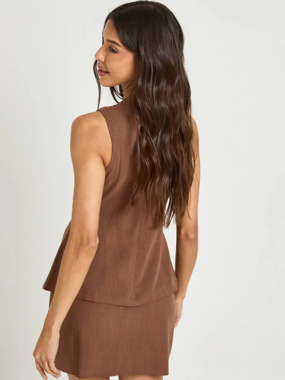 boohoo Dames 2-in-1 Linnen-look Getailleerde Mini Jurk chocoladebruin, foto 2