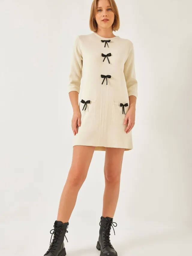 Bianco Lucci Gevopt Brei-jurk met Strik Beige