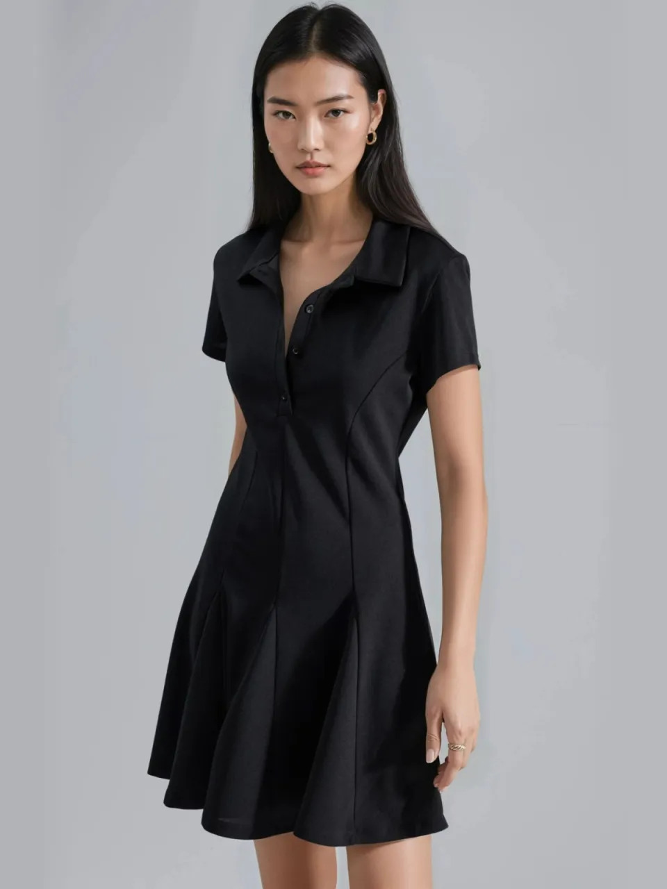 Busem Crepe Mini-jurk met knoopsluiting en polo-kraag zwart, foto 2