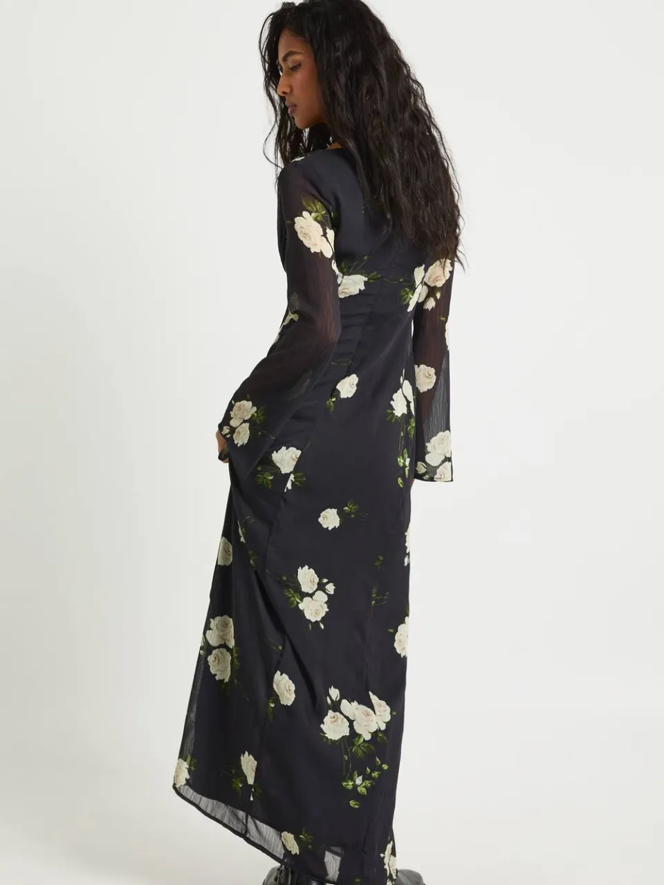 boohoo Dames Bloemen Chiffon Plunge Maxi-jurk zwart, foto 2
