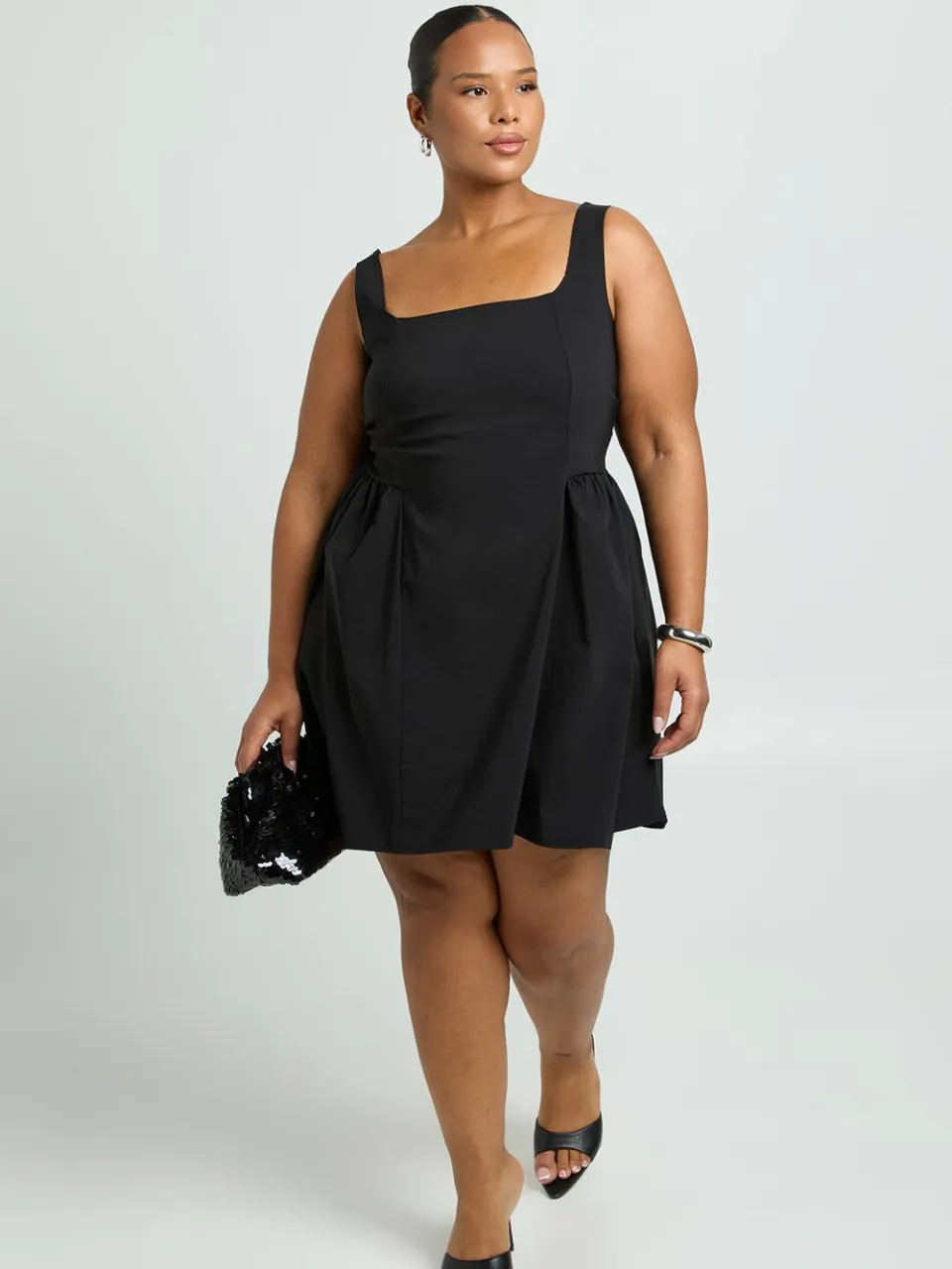 boohoo Dames Plus Bengaline Bow Back Skater Jurk zwart, foto 3
