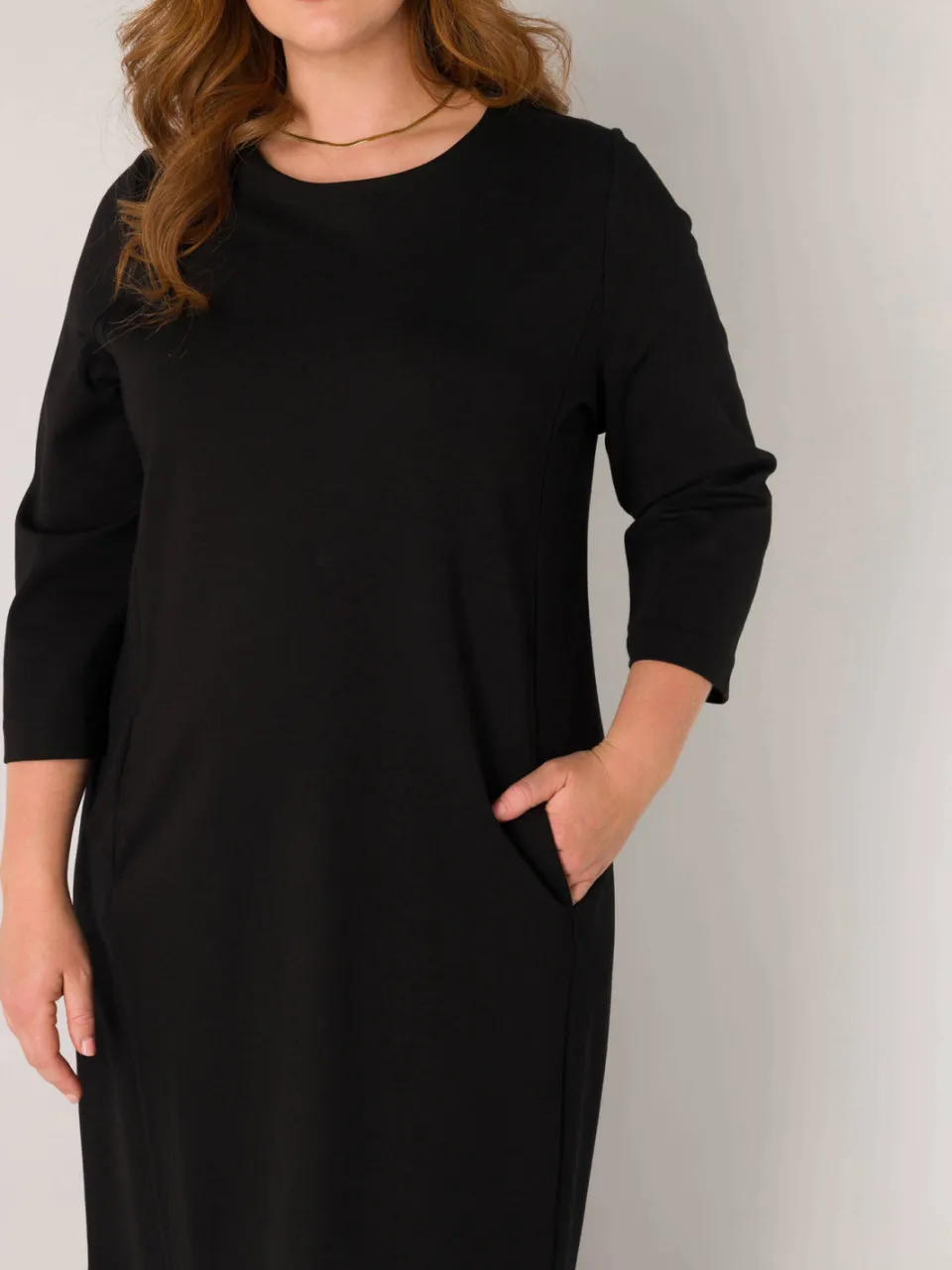 Base Level Curvy jurk Addy zwart, foto 6